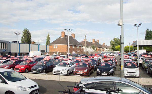 Are Individual Car Dealers The Answer to Sell My Car for Free?